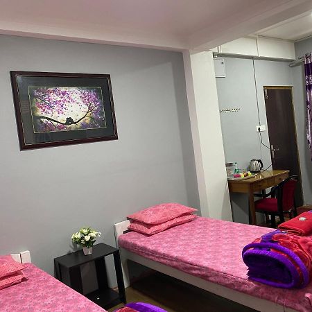 Jan Homestay Shillong Eksteriør billede
