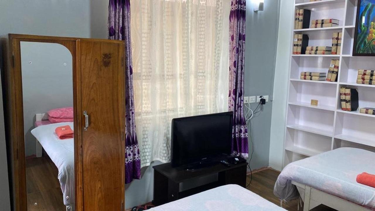 Jan Homestay Shillong Eksteriør billede