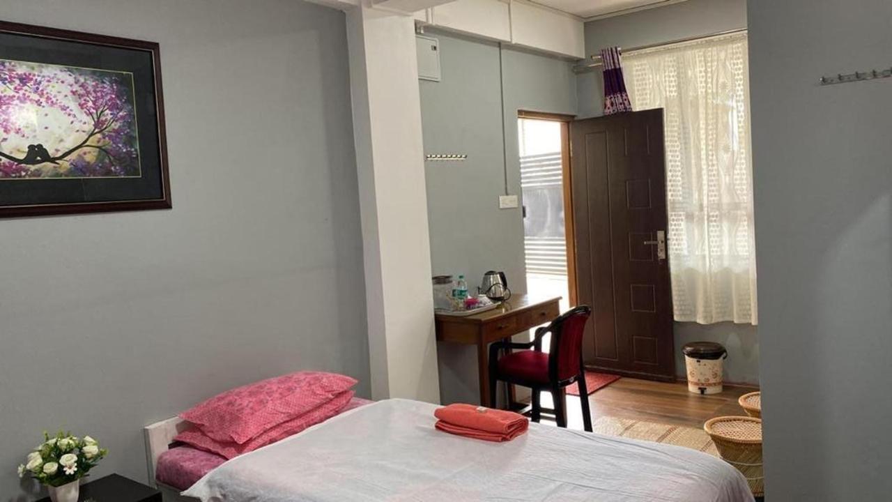 Jan Homestay Shillong Eksteriør billede